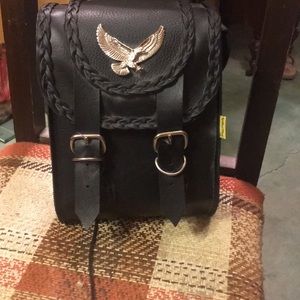 Leather sissy bar bag